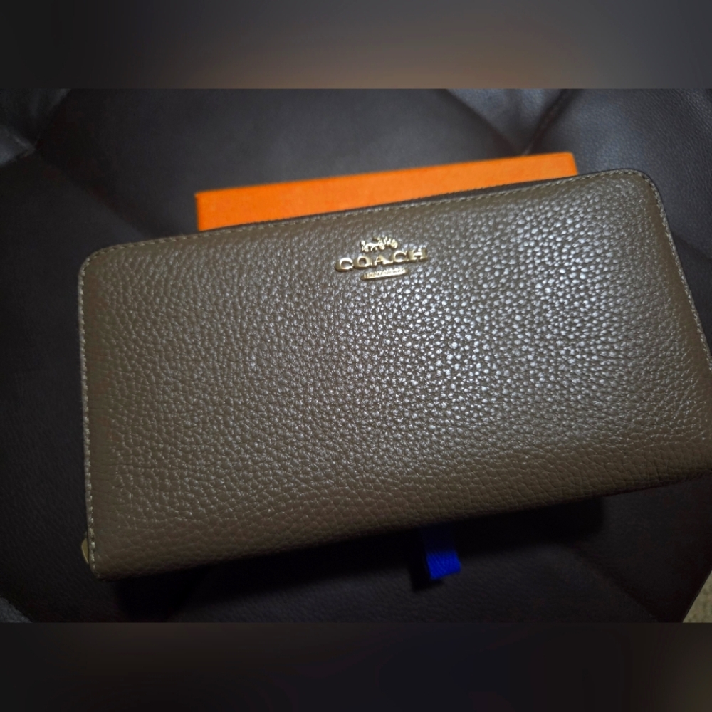 Coach Zip Around Long Wallet